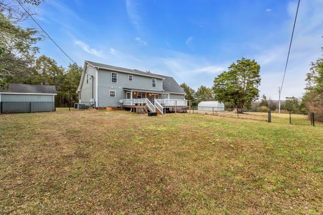 4897 Pyles Rd, Chapel Hill, TN 37034