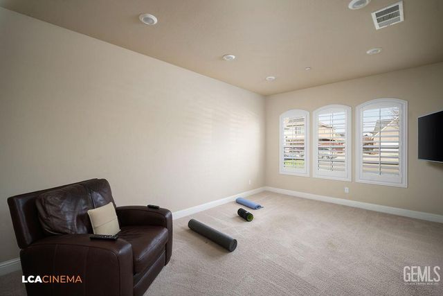 5401 Twinkle Lane, Bakersfield, CA 93313