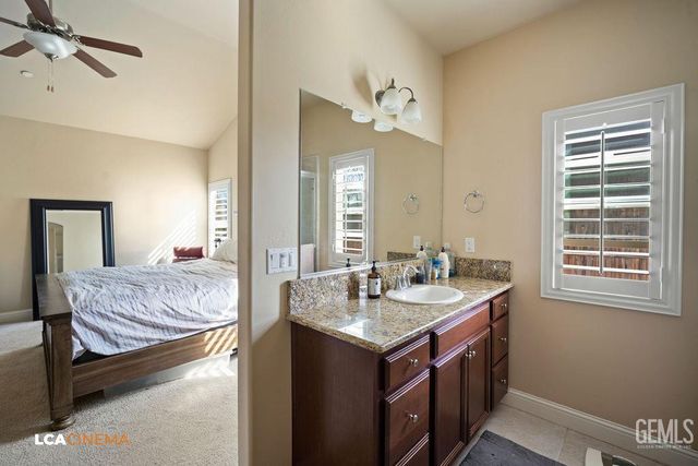 5401 Twinkle Lane, Bakersfield, CA 93313