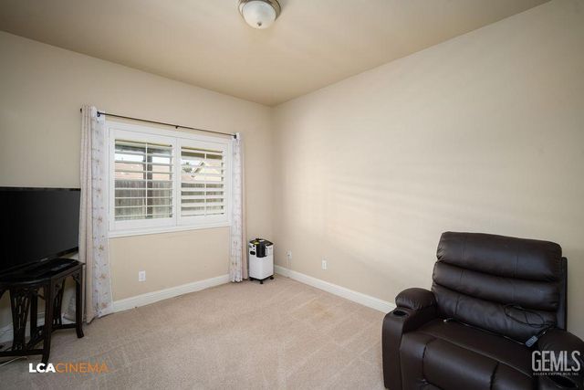 5401 Twinkle Lane, Bakersfield, CA 93313