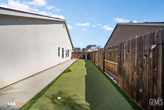 5401 Twinkle Lane, Bakersfield, CA 93313