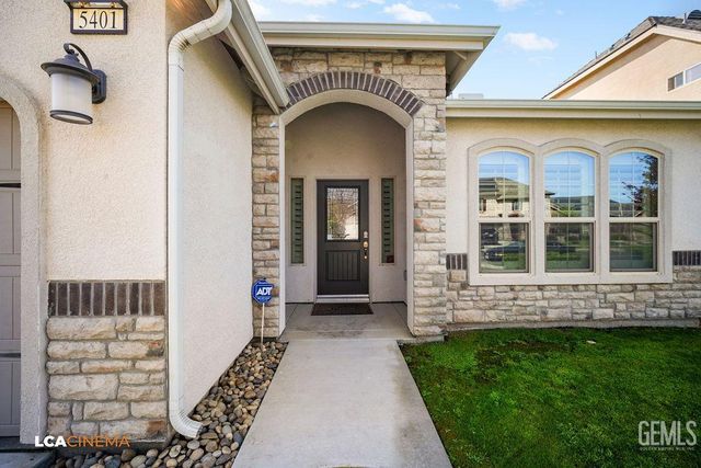 5401 Twinkle Lane, Bakersfield, CA 93313