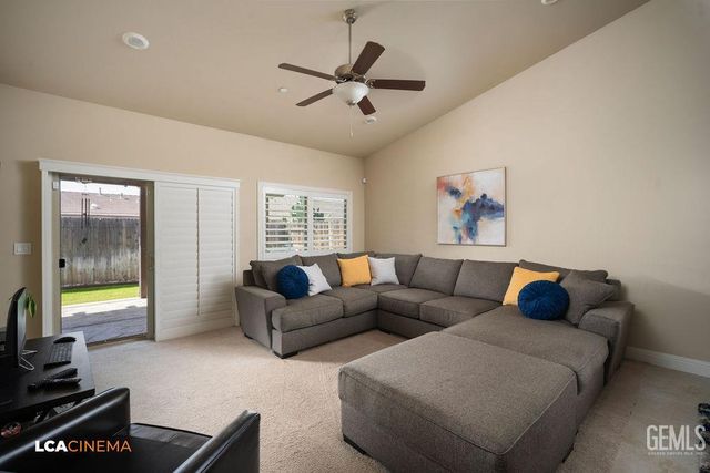 5401 Twinkle Lane, Bakersfield, CA 93313