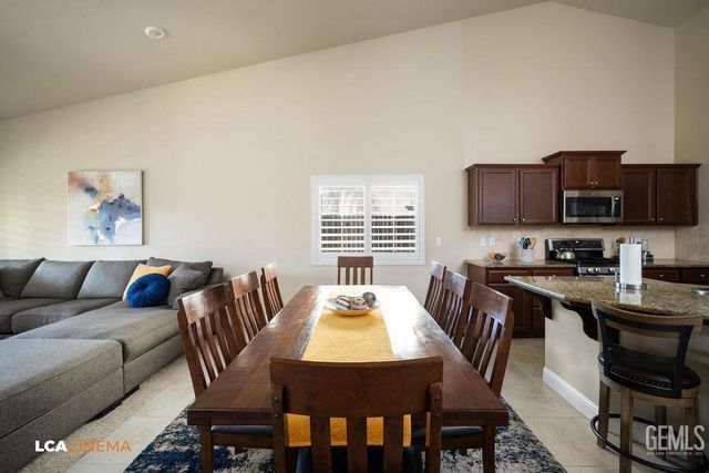 5401 Twinkle Lane, Bakersfield, CA 93313