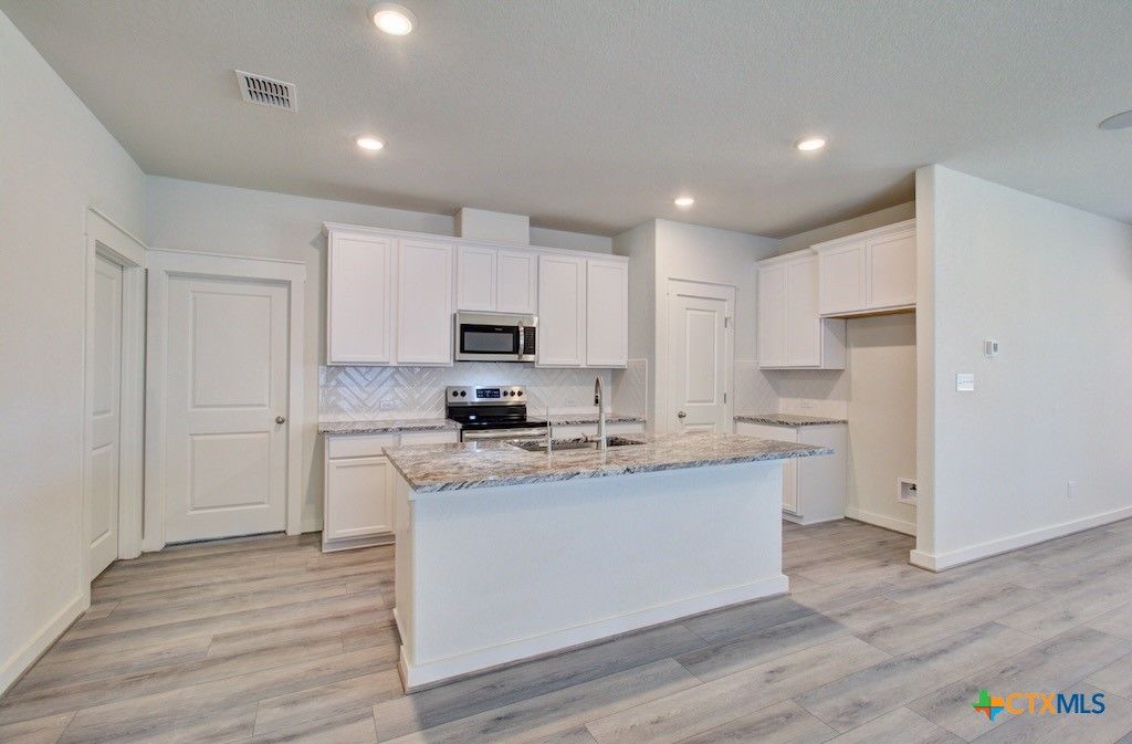 11122 Gaillardia Valley, Converse, TX 78109