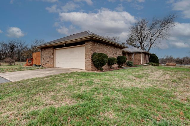 8440 W Farm Road 76, Willard, MO 65781