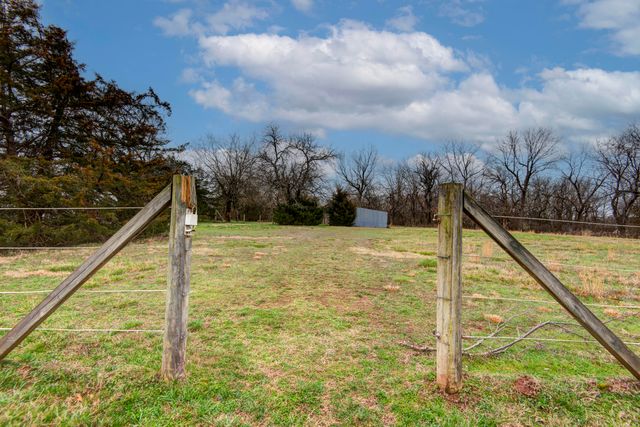 8440 W Farm Road 76, Willard, MO 65781