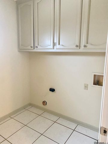 1835 Fountain Ave, Baton Rouge, LA 70810