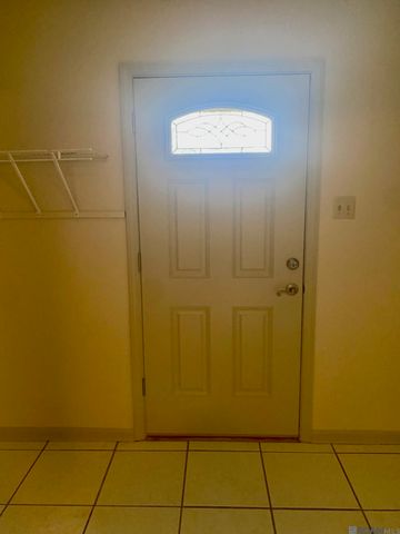 1835 Fountain Ave, Baton Rouge, LA 70810