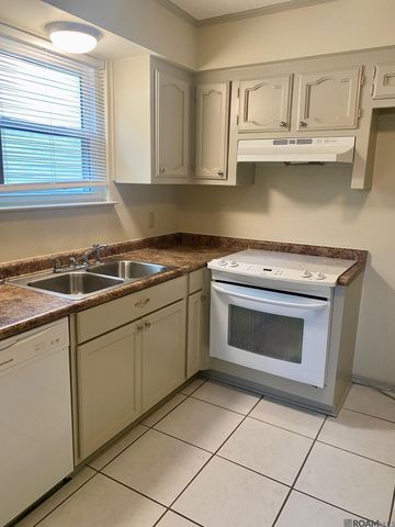 1835 Fountain Ave, Baton Rouge, LA 70810