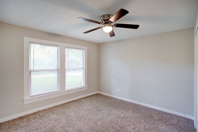 1005 N Buffalo Avenue, Cleburne, TX 76033