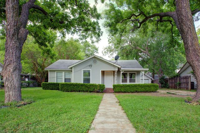 1005 N Buffalo Avenue, Cleburne, TX 76033