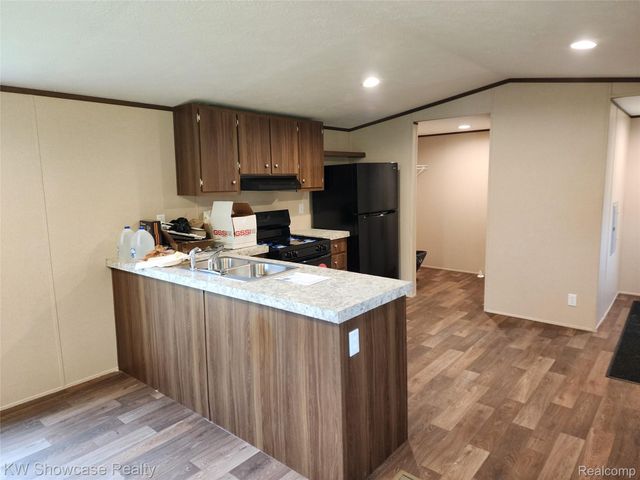 7240 PUTTYGUT Road, China Township, MI 48054