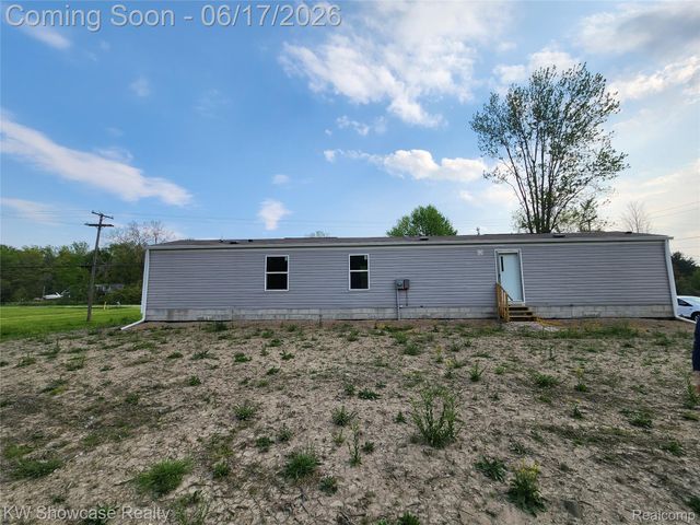 7240 PUTTYGUT Road, China Township, MI 48054