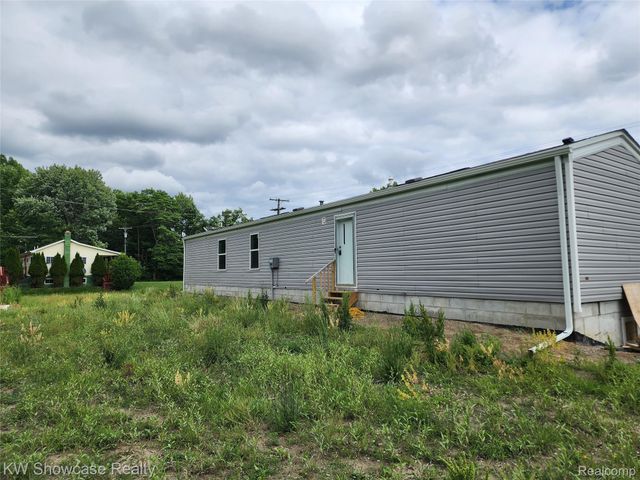 7240 PUTTYGUT Road, China Township, MI 48054
