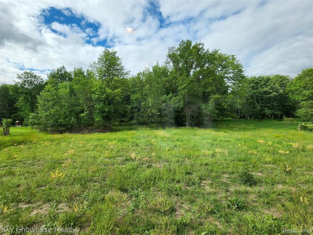 7240 PUTTYGUT Road, China Township, MI 48054