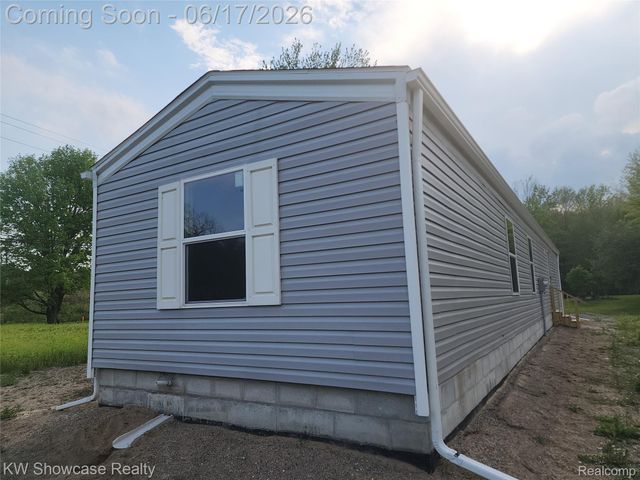 7240 PUTTYGUT Road, China Township, MI 48054