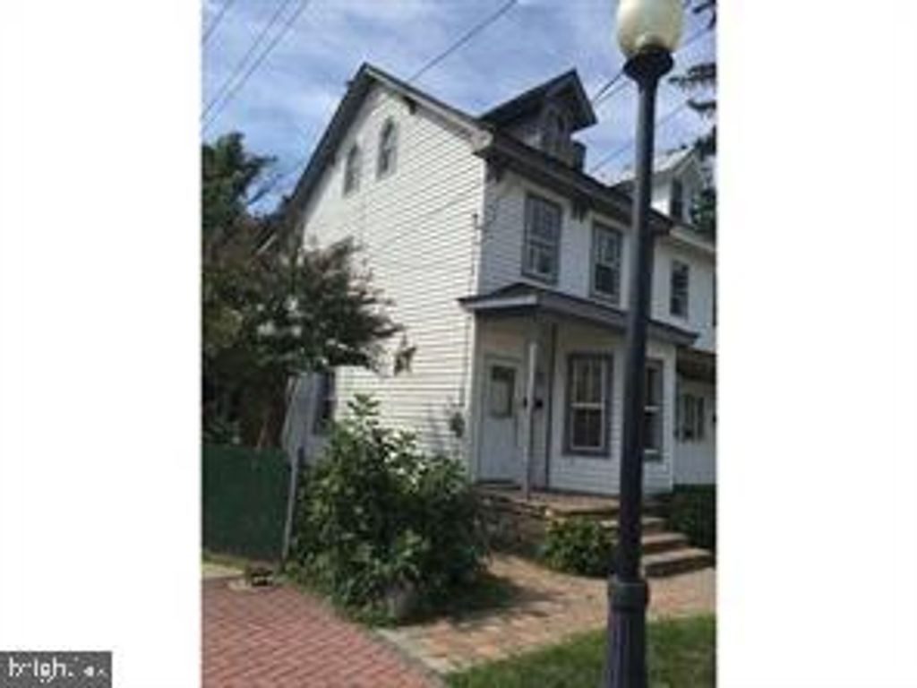 48 W MONROE STREET, Mount Holly, NJ 08060
