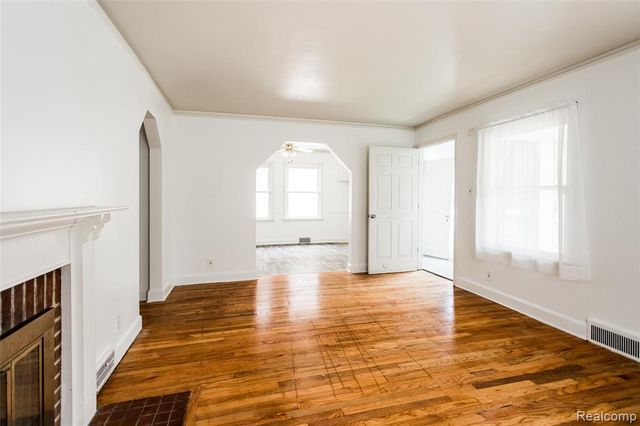 3961 Chatsworth Street, Detroit, MI 48224