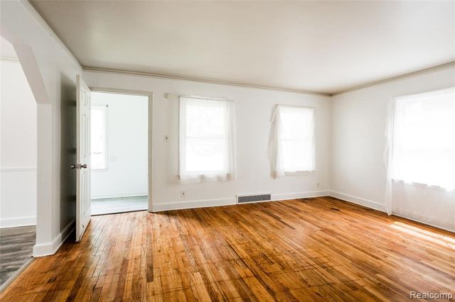 3961 Chatsworth Street, Detroit, MI 48224