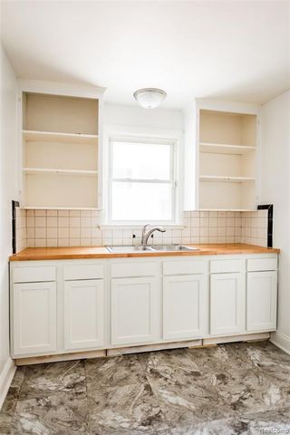 3961 Chatsworth Street, Detroit, MI 48224