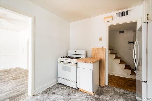 3961 Chatsworth Street, Detroit, MI 48224