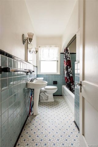 3961 Chatsworth Street, Detroit, MI 48224