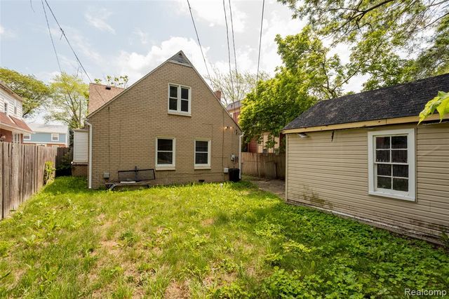 3961 Chatsworth Street, Detroit, MI 48224