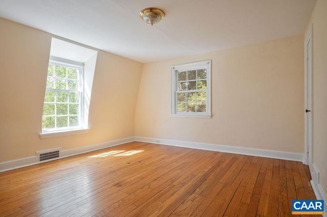 2401 FONTAINE AVE, Charlottesville, VA 22903