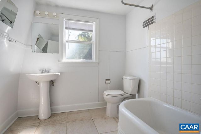 2401 FONTAINE AVE, Charlottesville, VA 22903