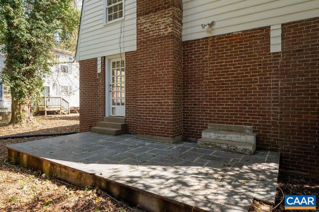 2401 FONTAINE AVE, Charlottesville, VA 22903