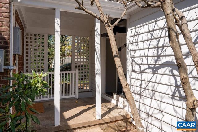 2401 FONTAINE AVE, Charlottesville, VA 22903