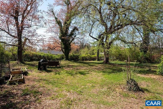 2401 FONTAINE AVE, Charlottesville, VA 22903