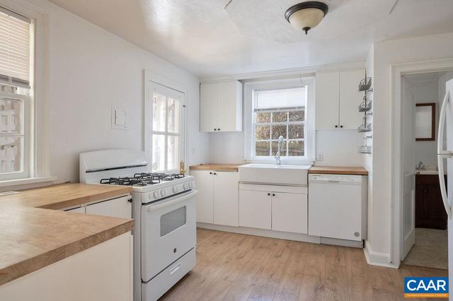2401 FONTAINE AVE, Charlottesville, VA 22903