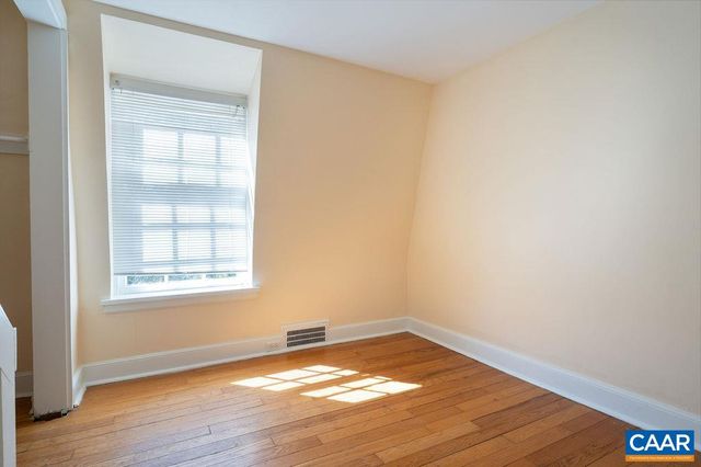 2401 FONTAINE AVE, Charlottesville, VA 22903