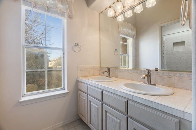 2034 Rivers Edge Drive NE, Rio Rancho, NM 87144