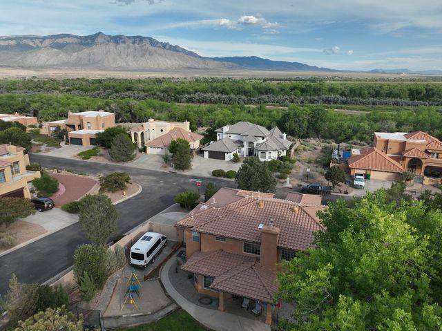 2034 Rivers Edge Drive NE, Rio Rancho, NM 87144