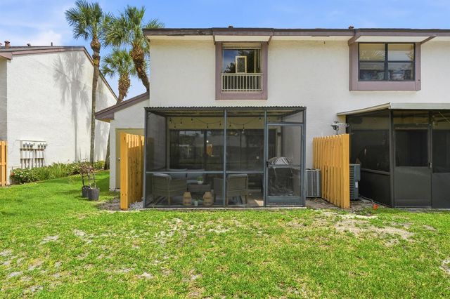 4737 NW 82nd Avenue 1207, Lauderhill, FL 33351