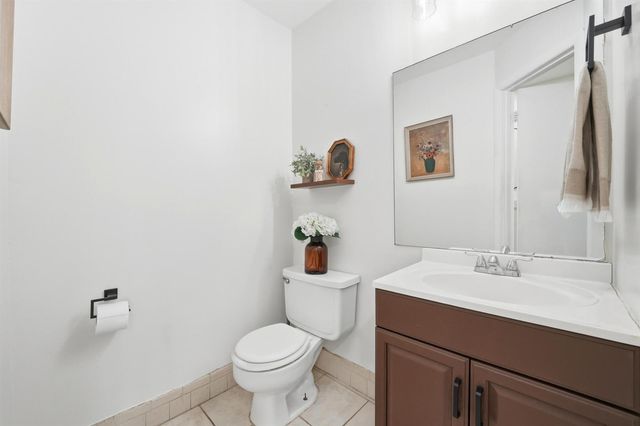 4737 NW 82nd Avenue 1207, Lauderhill, FL 33351