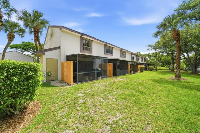 4737 NW 82nd Avenue 1207, Lauderhill, FL 33351
