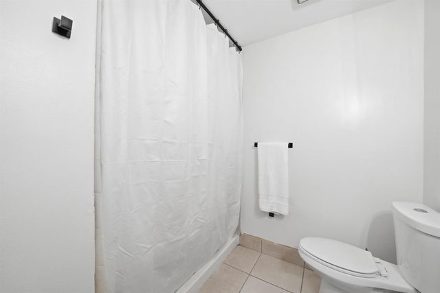 4737 NW 82nd Avenue 1207, Lauderhill, FL 33351