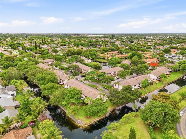4737 NW 82nd Avenue 1207, Lauderhill, FL 33351