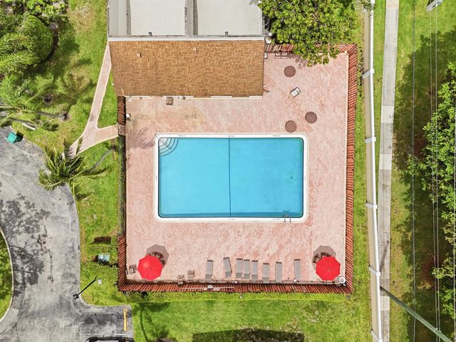 4737 NW 82nd Avenue 1207, Lauderhill, FL 33351
