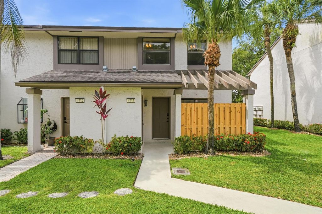 4737 NW 82nd Avenue 1207, Lauderhill, FL 33351