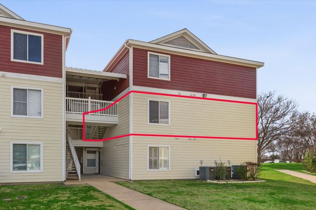 517 Southwest Parkway 204, College Station, TX 77840