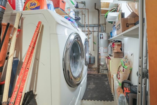 364 Skyline Lake Dr, Ringwood Boro, NJ 07456