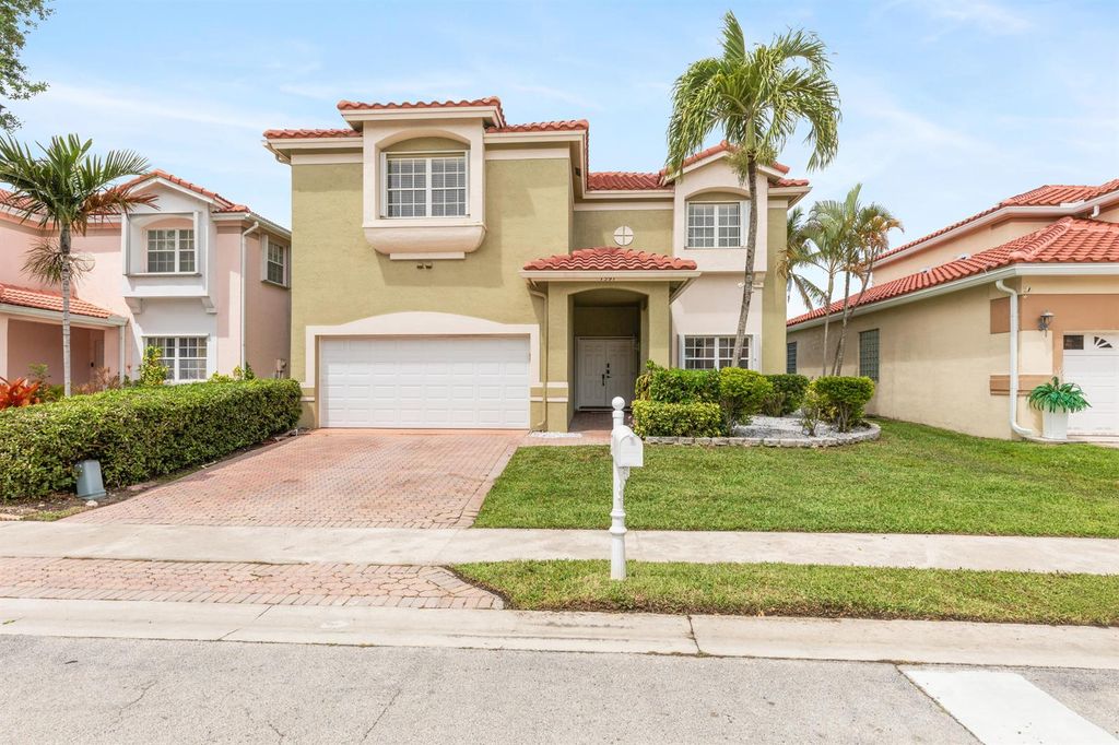 7597 NW 25th Street, Margate, FL 33063