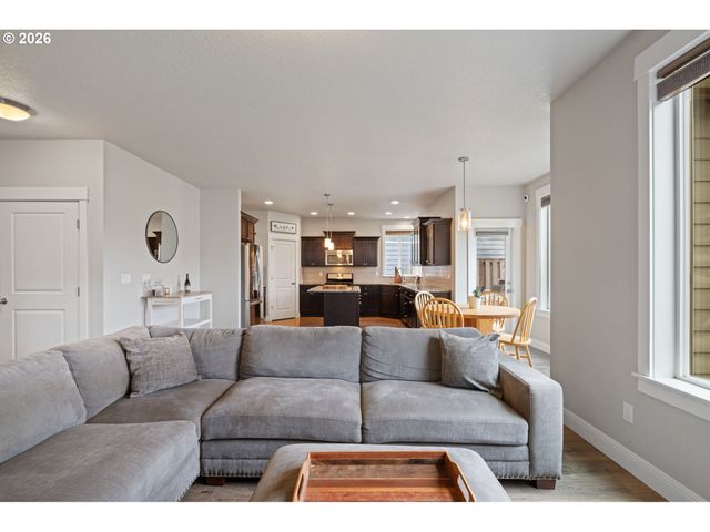 11206 Nw 325TH Ave, North Plains, OR 97133