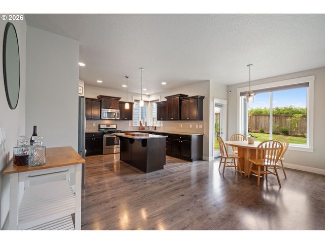 11206 Nw 325TH Ave, North Plains, OR 97133