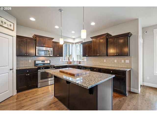 11206 Nw 325TH Ave, North Plains, OR 97133